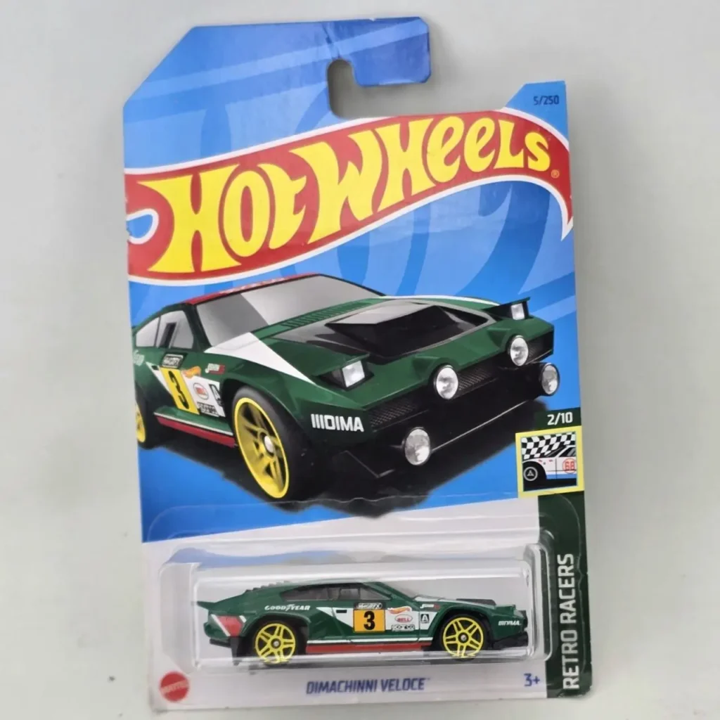 Hot Wheels Dimachinni Veloce coche de carreras verde de la serie Retro Racers en su empaque original. by Remates Narvaja