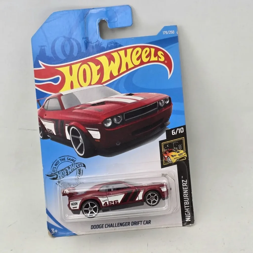 Hot Wheels Dodge Challenger Drift Car rojo Nightburnerz en su empaque original. by Remates Narvaja