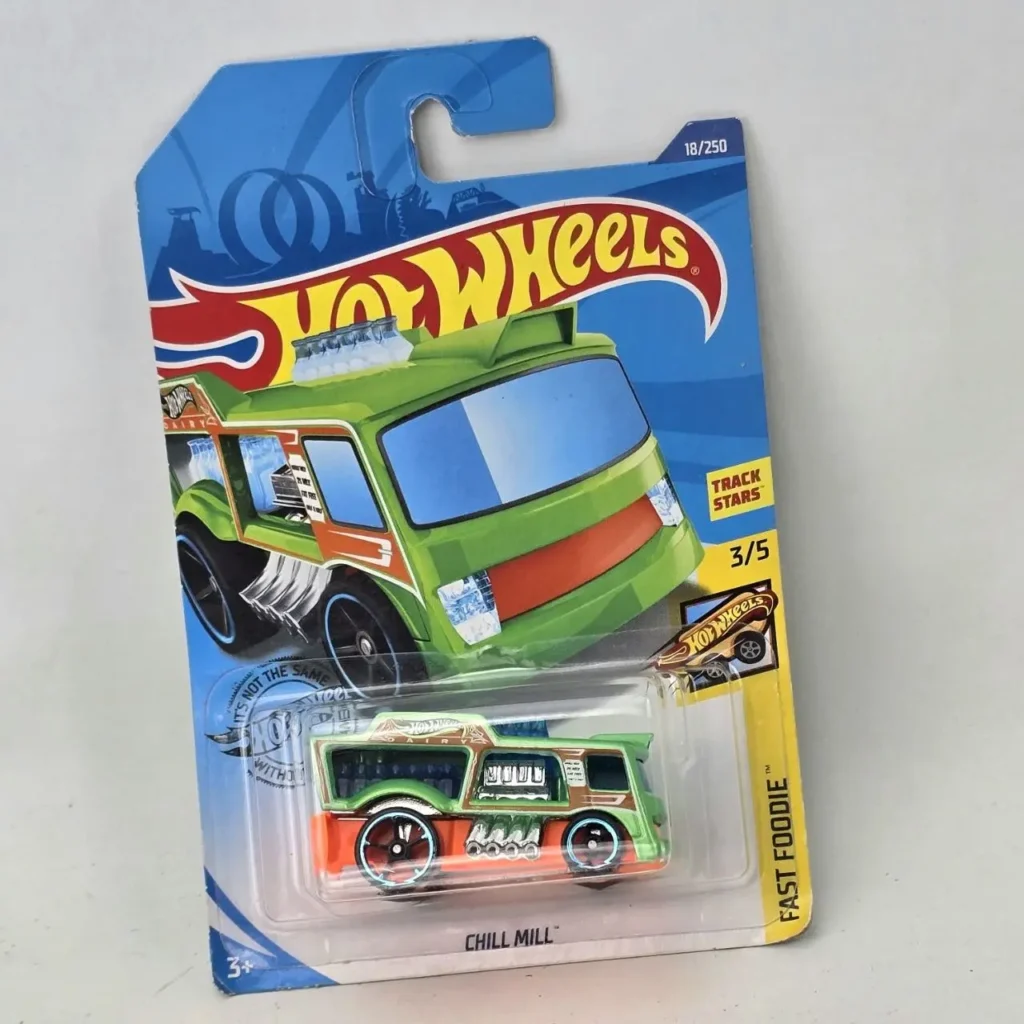 Hot Wheels Chill Mill Fast Foodie, camión de comida verde y naranja en su empaque original. by Remates Narvaja