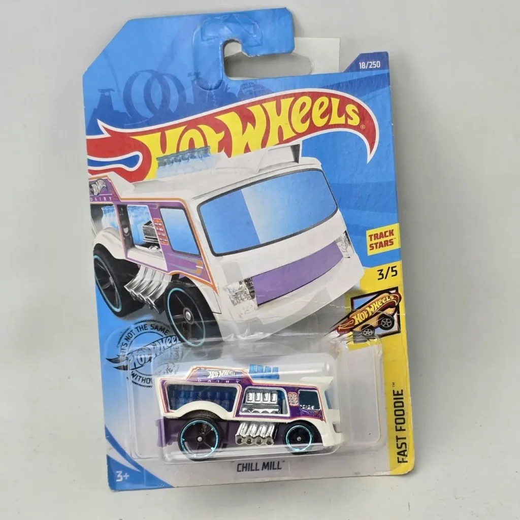 Hot Wheels Chill Mill coche de juguete die-cast morado y blanco, serie Fast Foodie, nuevo en empaque. by Remates Narvaja