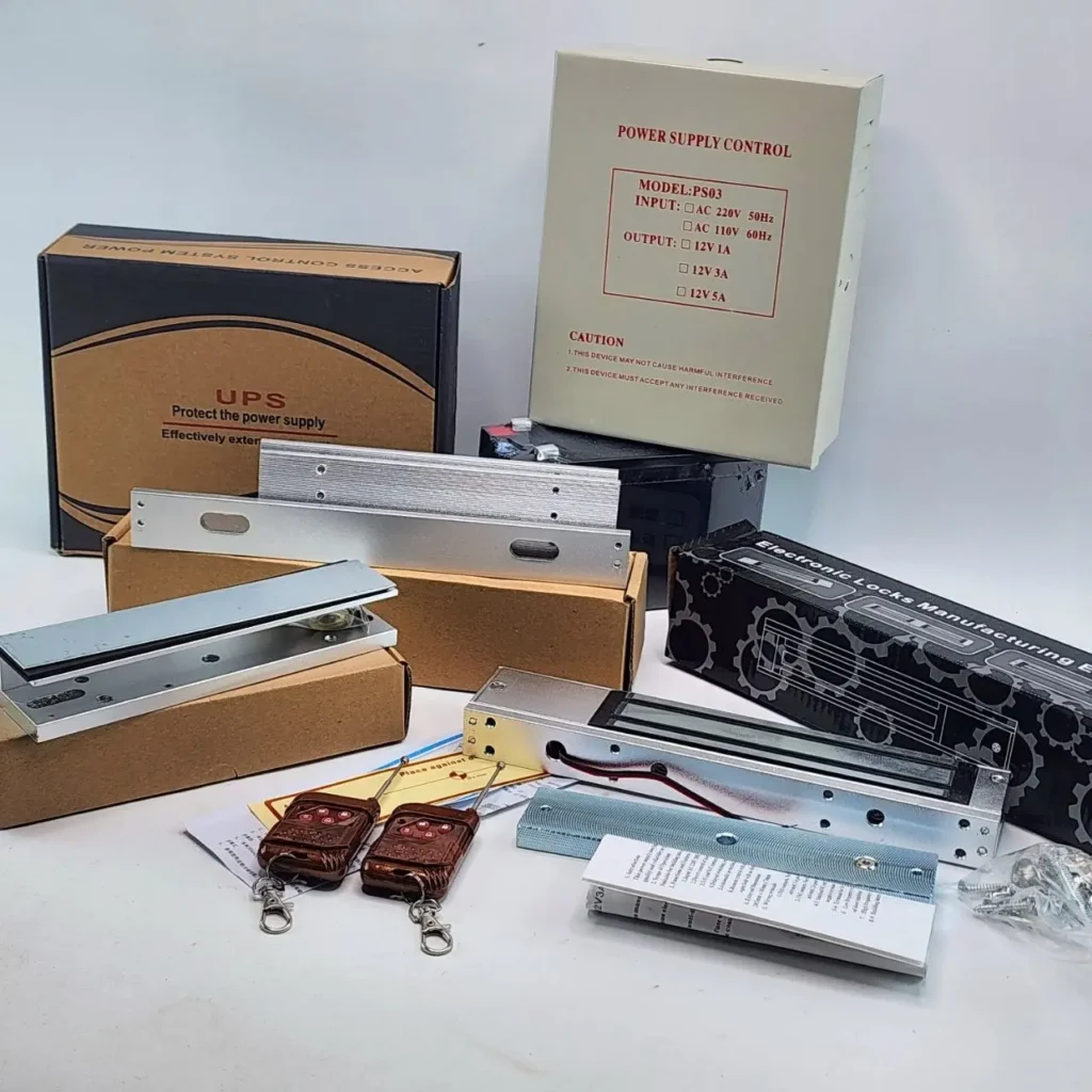 Kit de cerraduras electromagnéticas para control de acceso con fuente de alimentación y controles remotos. by Remates Narvaja