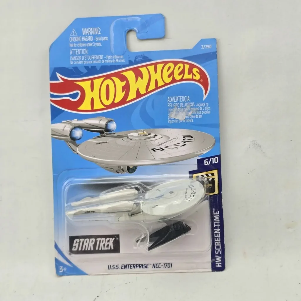 Hot Wheels Star Trek U.S.S. Enterprise NCC-1701 nave espacial die-cast en empaque. by Remates Narvaja