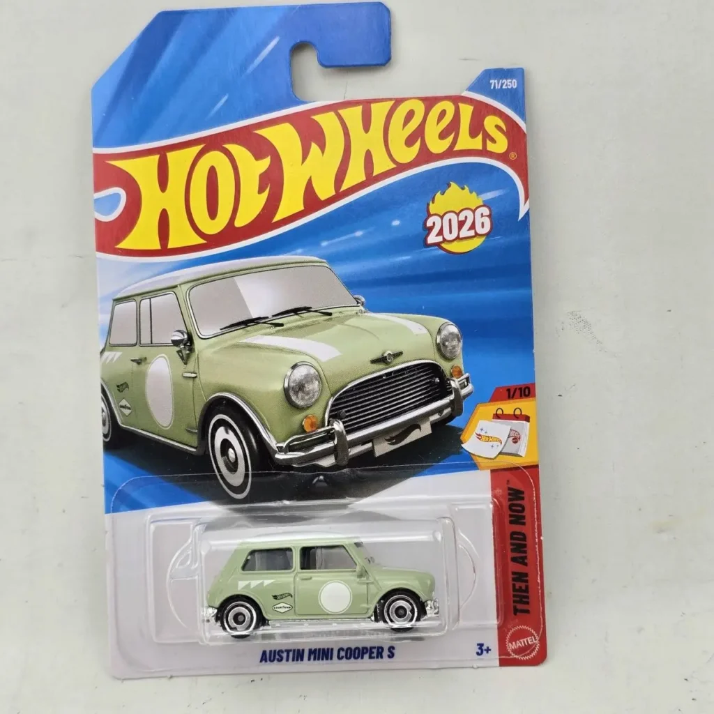 Hot Wheels Austin Mini Cooper S verde claro 2026 Then and Now en empaque. by Remates Narvaja