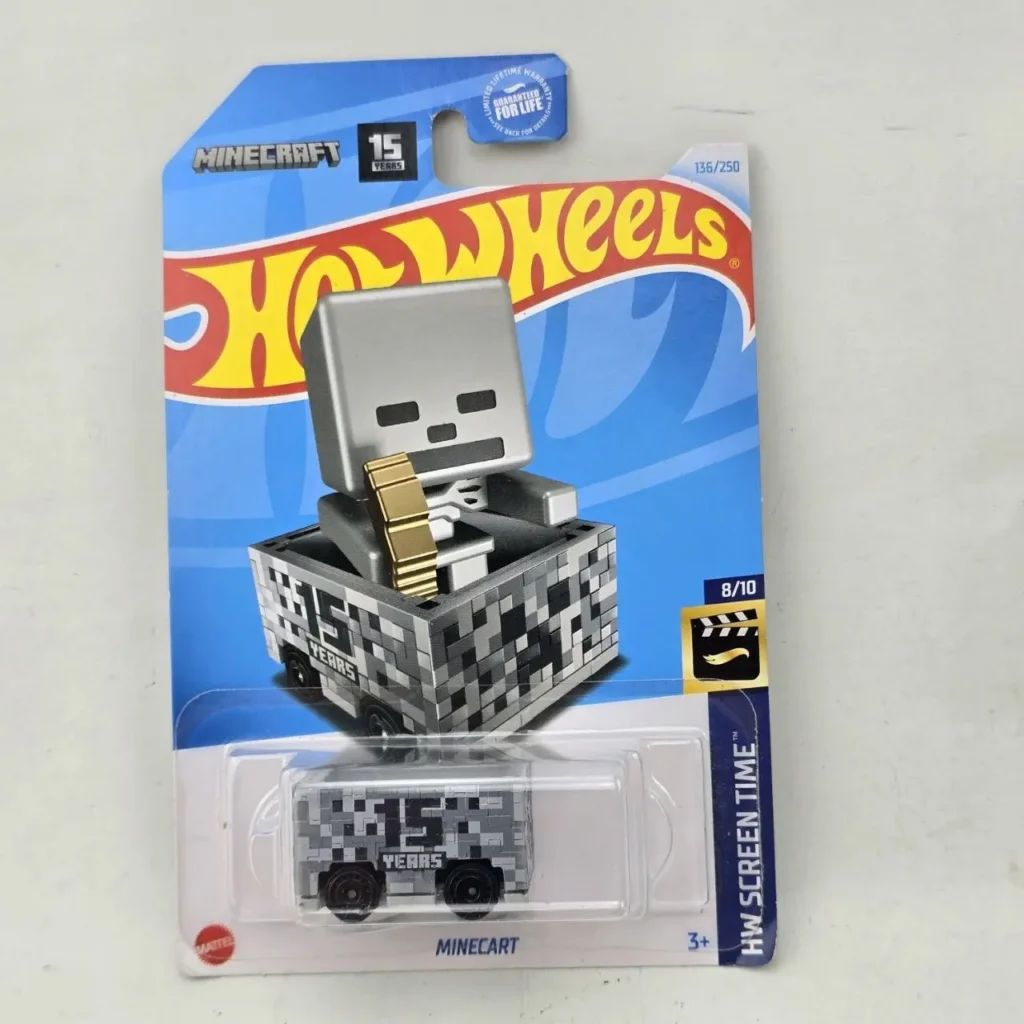 Hot Wheels Minecraft Minecart 15 Aniversario con figura de esqueleto, nuevo en empaque. by Remates Narvaja