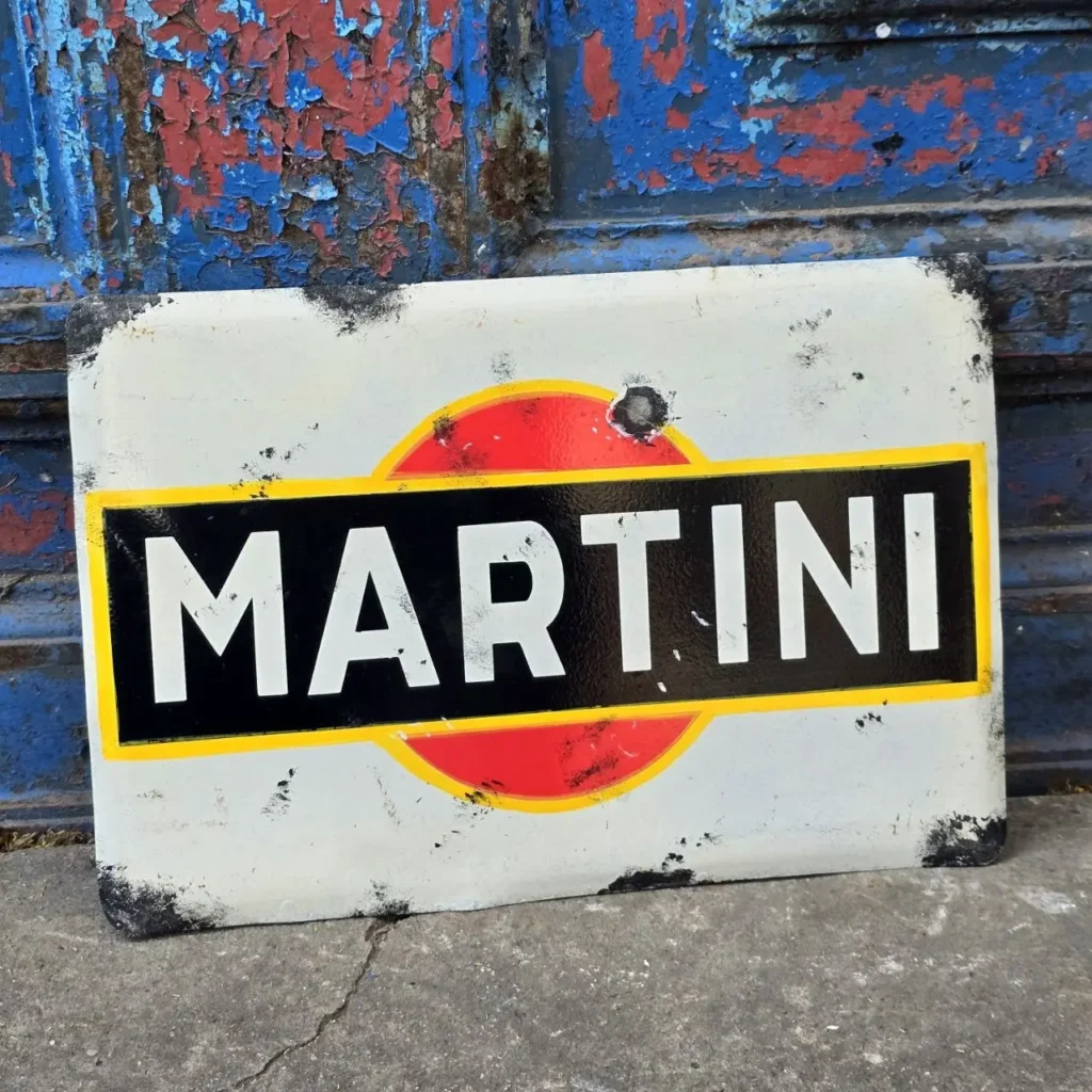 Cartel vintage de Martini desgastado. by Remates Narvaja