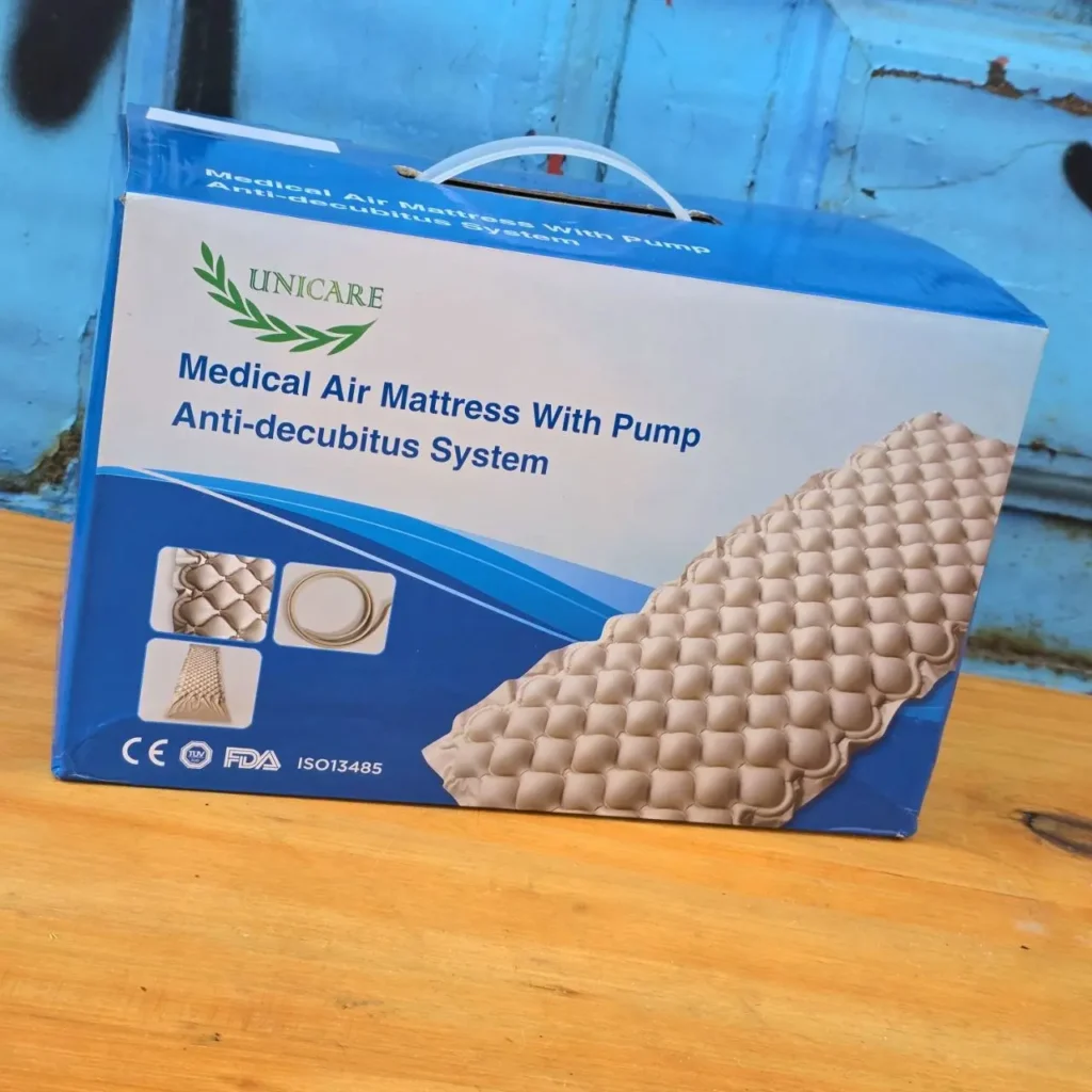 Caja de colchón de aire médico Unicare con bomba y sistema antiescaras. by Remates Narvaja