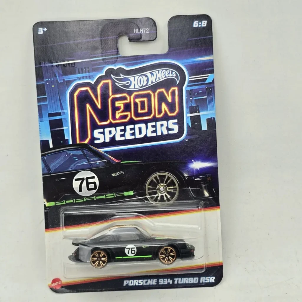 Hot Wheels Neon Speeders Porsche 934 Turbo RSR negro en empaque. by Remates Narvaja