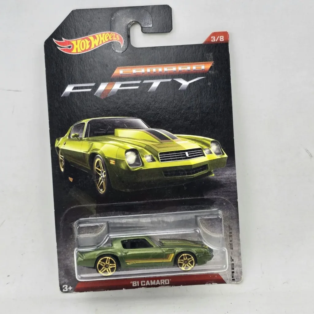 Hot Wheels '81 Camaro verde de la serie Camaro Fifty. by Remates Narvaja