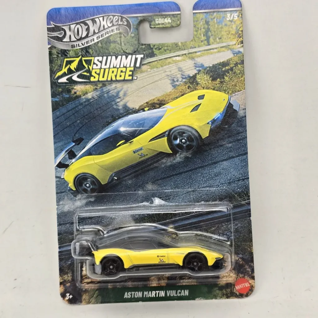 Hot Wheels Silver Series Summit Surge Aston Martin Vulcan amarillo nuevo en paquete. by Remates Narvaja