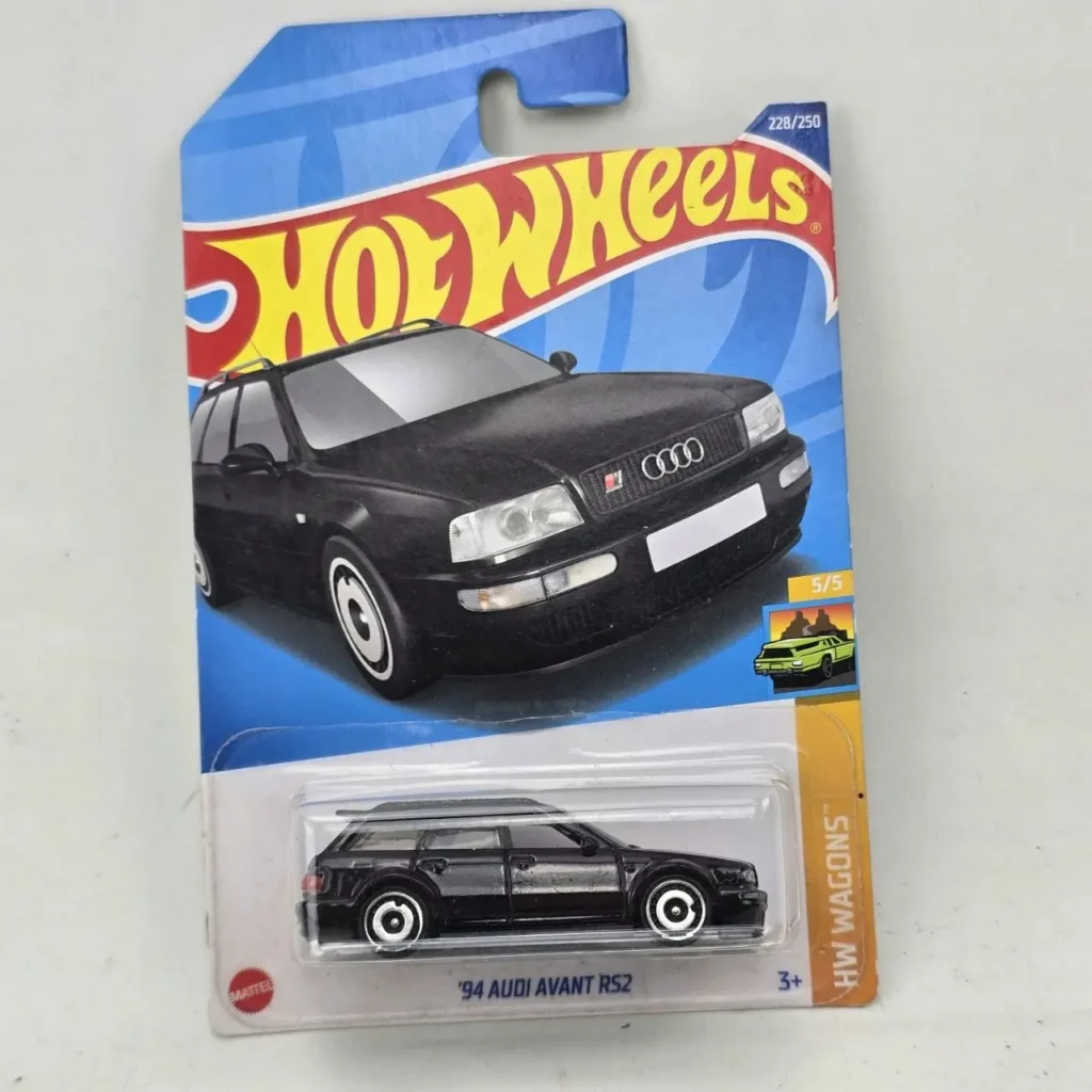Hot Wheels '94 Audi Avant RS2 negro en empaque, serie HW Wagons. by Remates Narvaja