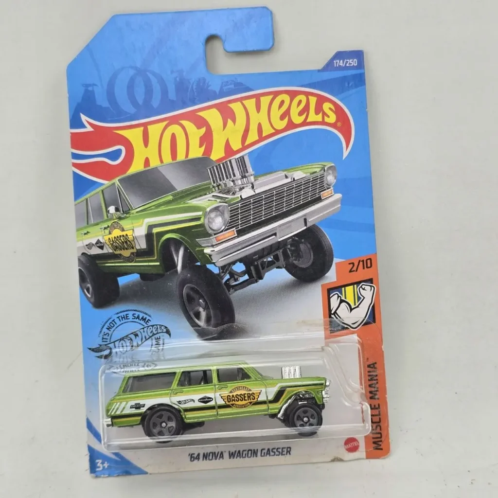 Hot Wheels '64 Nova Wagon Gasser verde en empaque. by Remates Narvaja