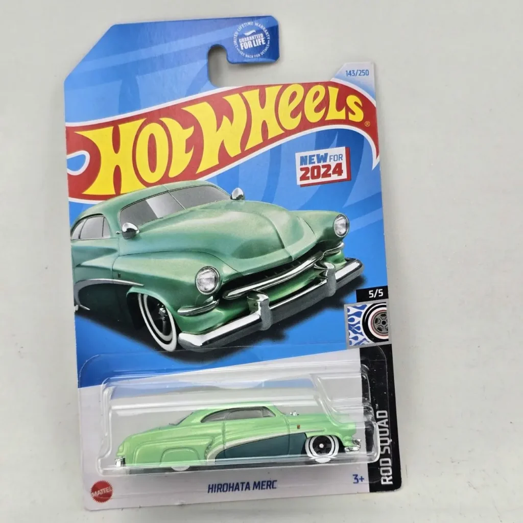 Hot Wheels Hirohata Merc verde, coche diecast nuevo 2024 de la serie Rod Squad, en su empaque original. by Remates Narvaja