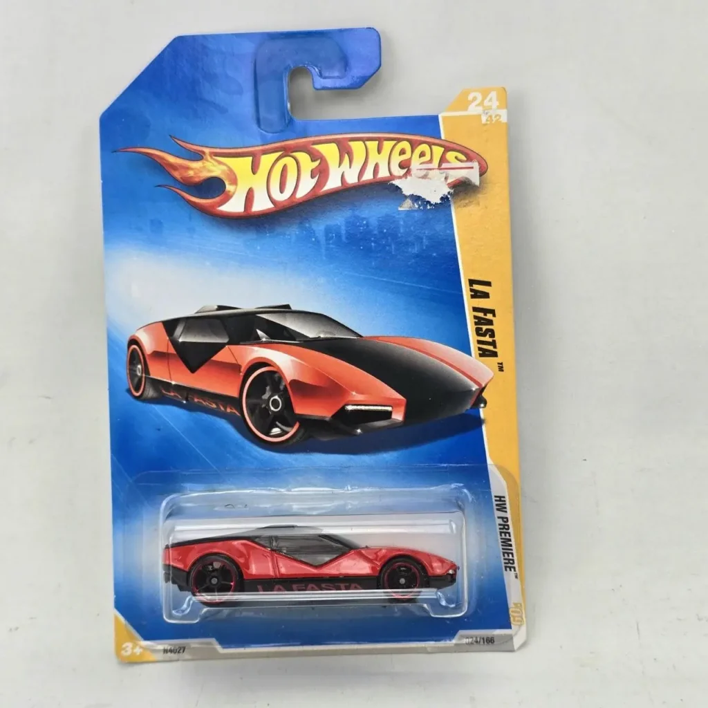 Hot Wheels La Fasta HW Premiere rojo y negro en empaque. by Remates Narvaja