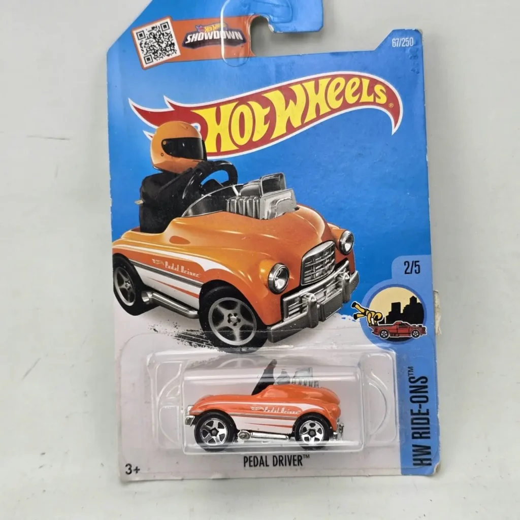 Hot Wheels Pedal Driver naranja en paquete, serie HW Ride-Ons 2/5. by Remates Narvaja