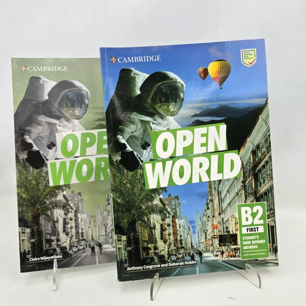 Dos libros de texto Cambridge Open World, incluyendo el Student's Book B2 First. by Remates Narvaja