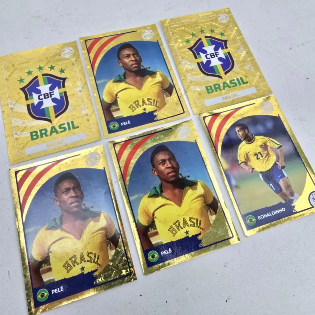 Estampas doradas de fútbol de Brasil con Pelé, Ronaldinho y el logo de la CBF. by Remates Narvaja