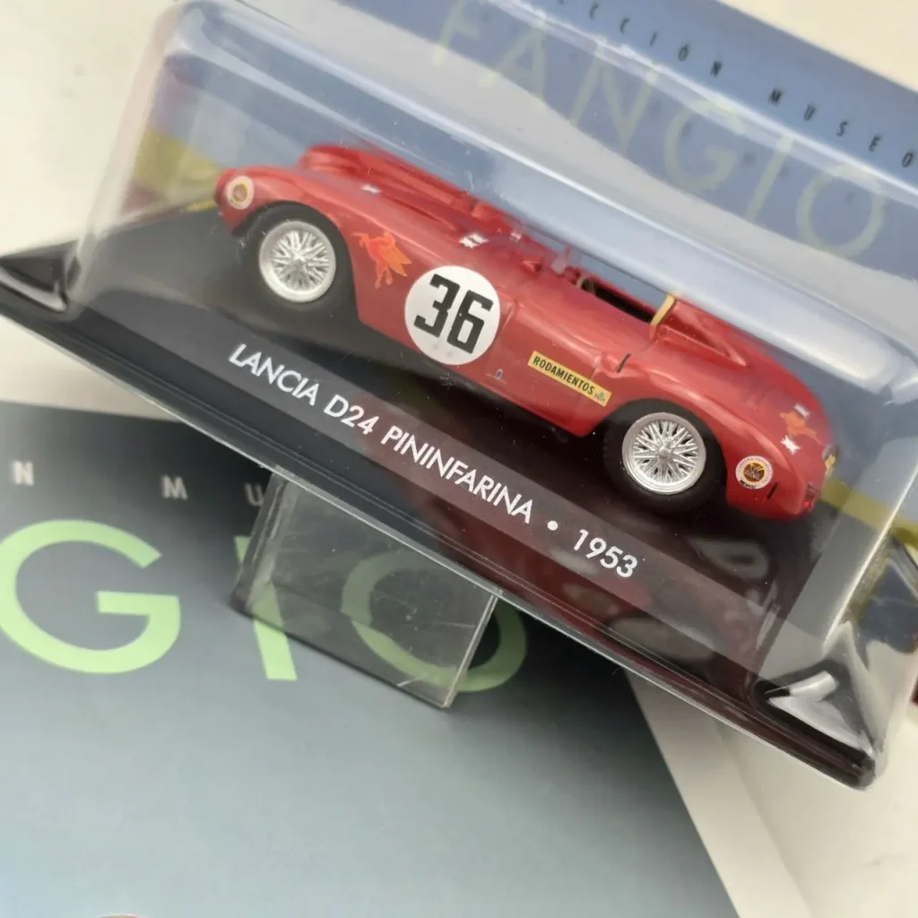 Miniatura coche Lancia D24 Pininfarina rojo de 1953 con el número 36. by Remates Narvaja