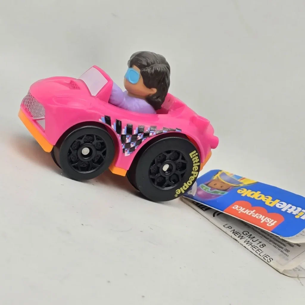 Fisher-Price Little People New Wheelies coche de carreras rosa con conductor. by Remates Narvaja