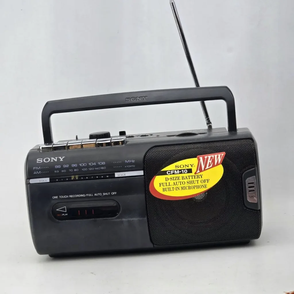 Radio cassette Sony CFM-10 negro by Remates Narvaja