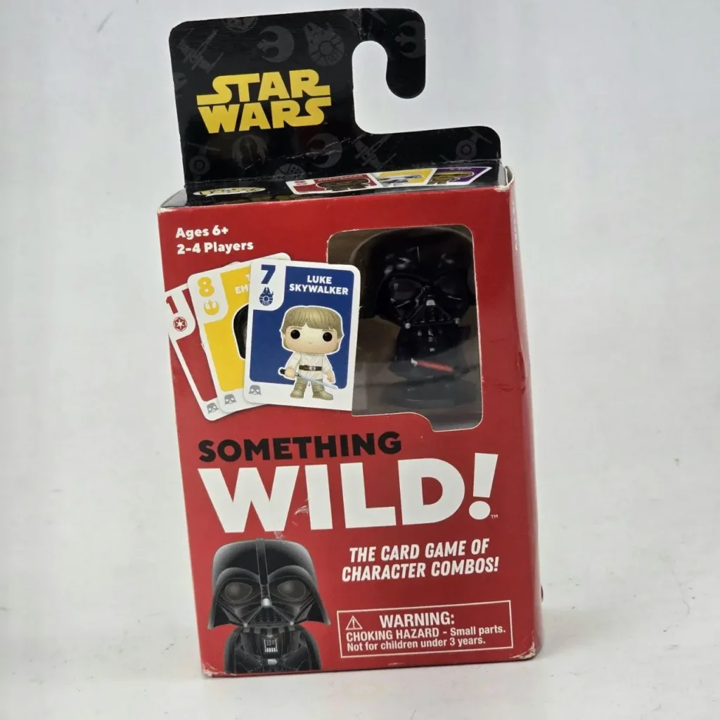 Juego de cartas Star Wars Something Wild! con figuras Funko Pop de Darth Vader y Luke Skywalker. by Remates Narvaja